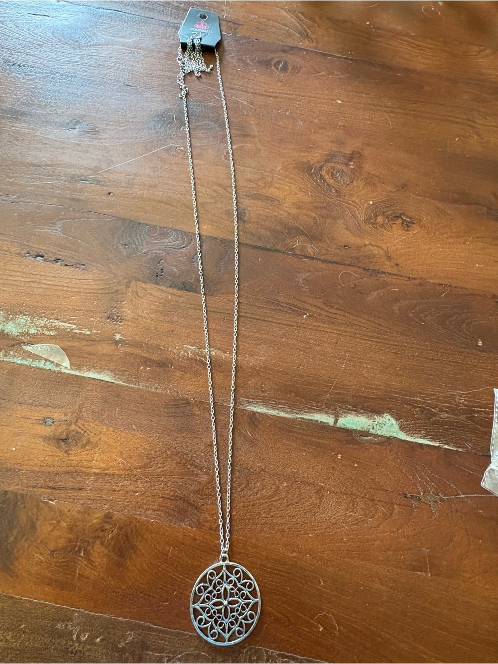 paparazzi Silver Filigree Medallion Necklace